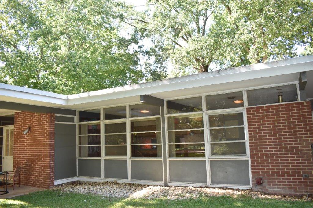 3452 Bankhead Ave Museum Quality In Prestigious Edgewood Sandra